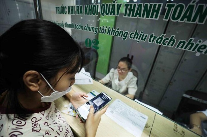 Hanoi to promote cashless healthcare payments