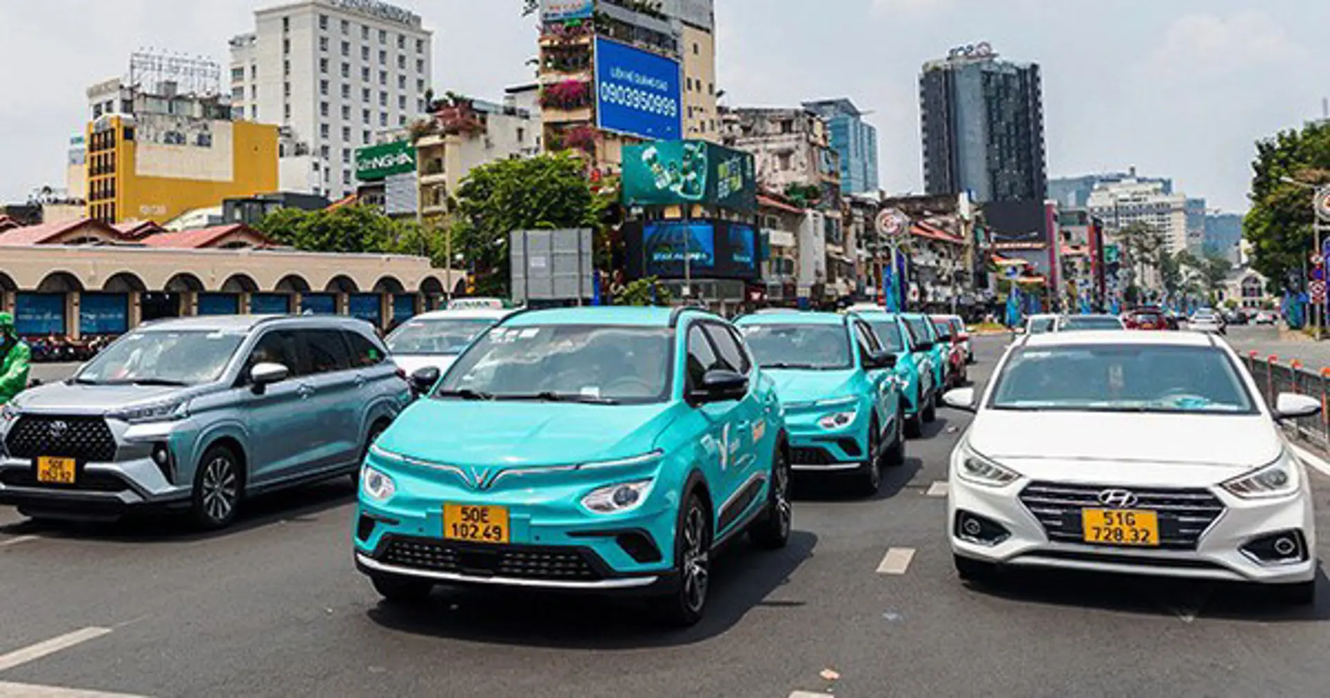 Hỗ trợ doanh nghiệp kinh doanh taxi chuyển đổi sang xe điện