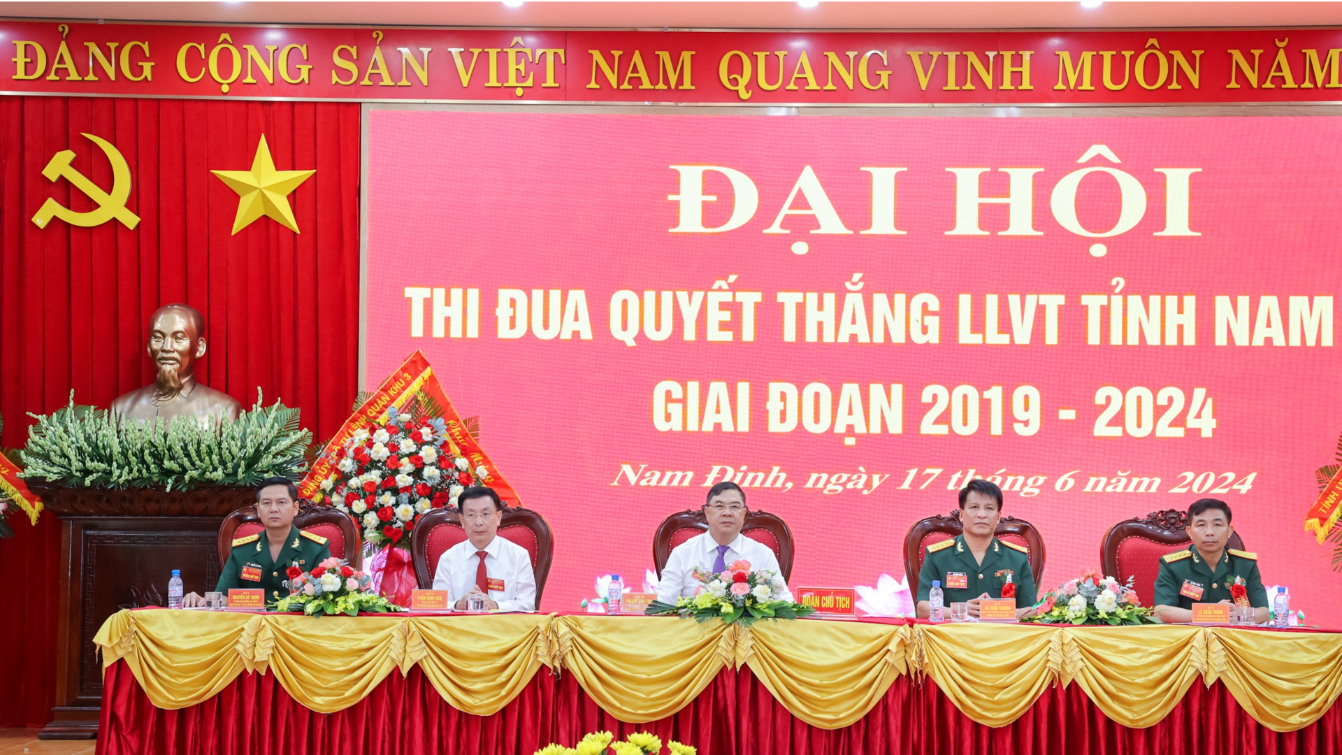 Sôi nổi đại hội thi đua quyết thắng lực lượng vũ trang tỉnh Nam Định