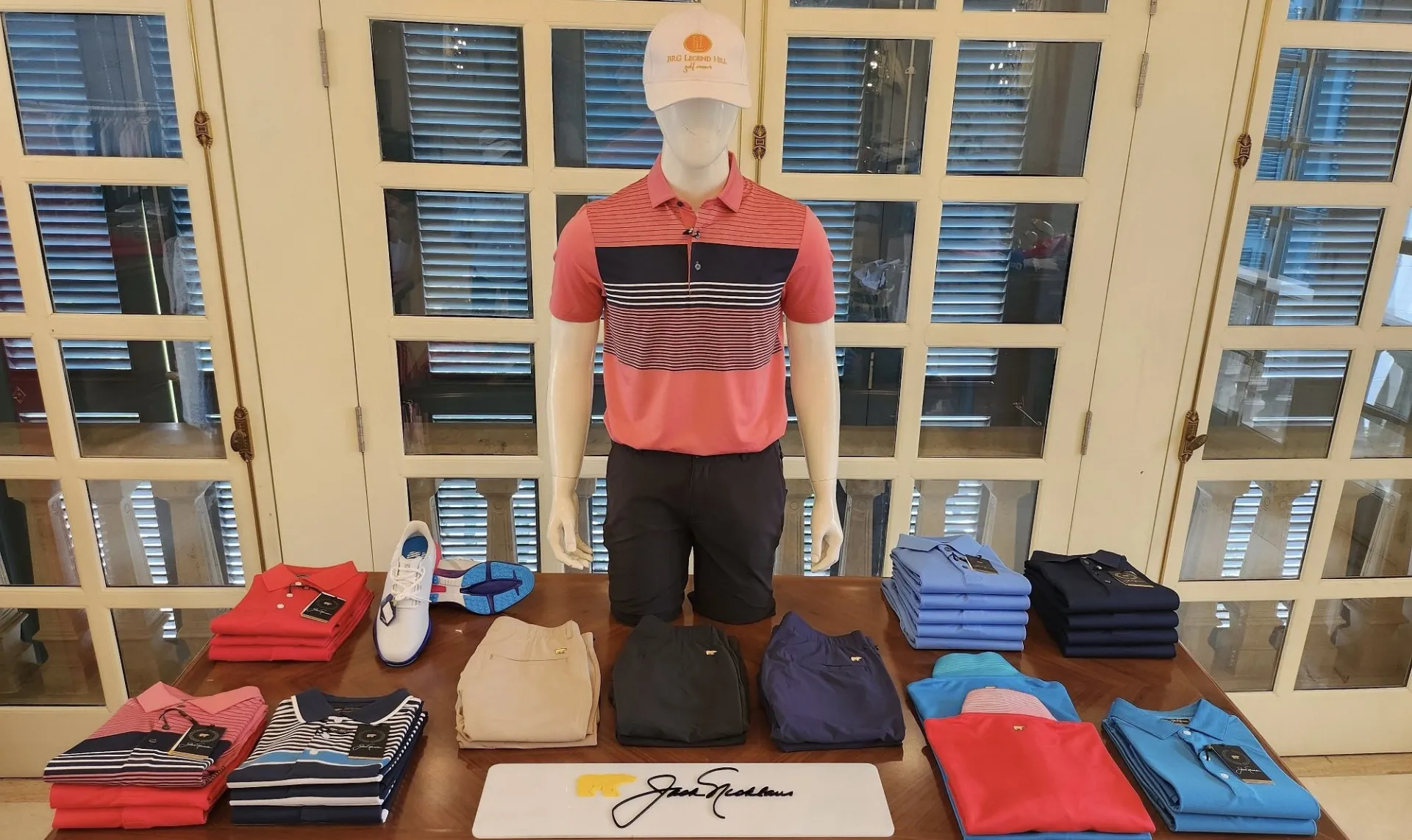 Cơ hội sở hữu tuyệt phẩm thời trang Gấu Vàng Jack Nicklaus