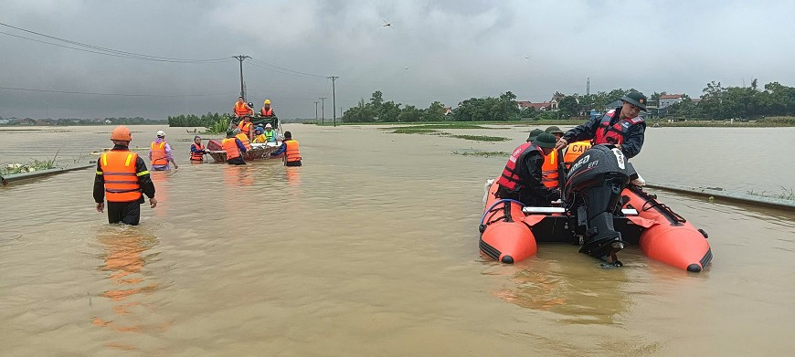 US announces $1 million for immediate relief efforts for Vietnam 