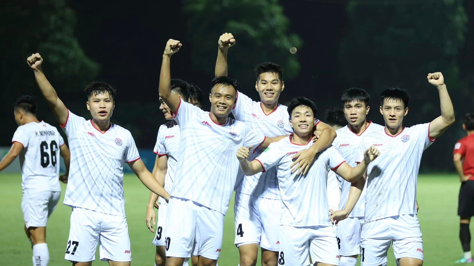 Giải hạng Nhất Quốc gia 2024/2025 có mấy suất lên, xuống hạng?