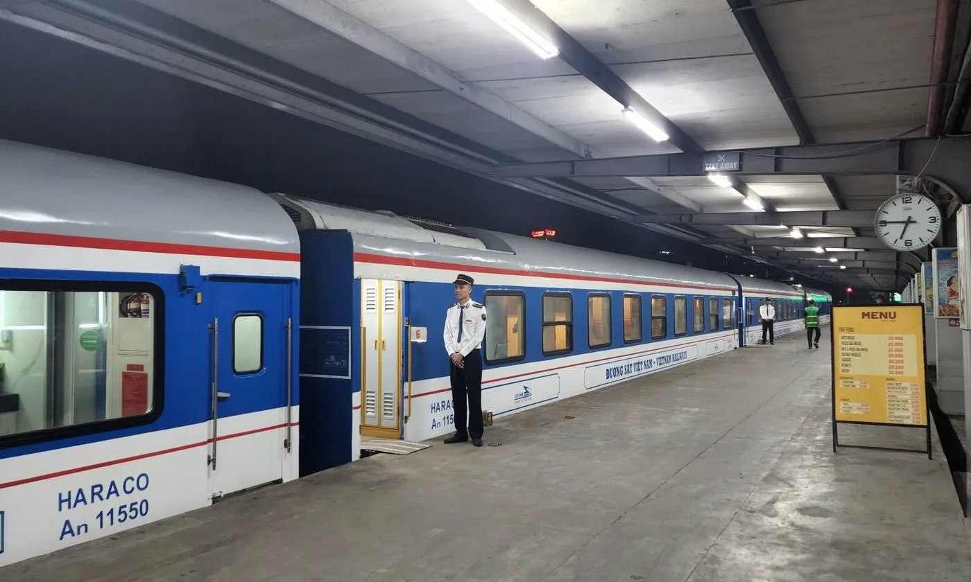 Chạy thêm nhiều tàu khách từ ga Sài Gòn đi miền Trung dịp Tết 2025