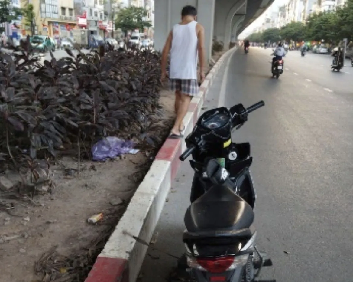 Tìm nhân chứng vụ tại nạn giao thông trên đường Minh Khai