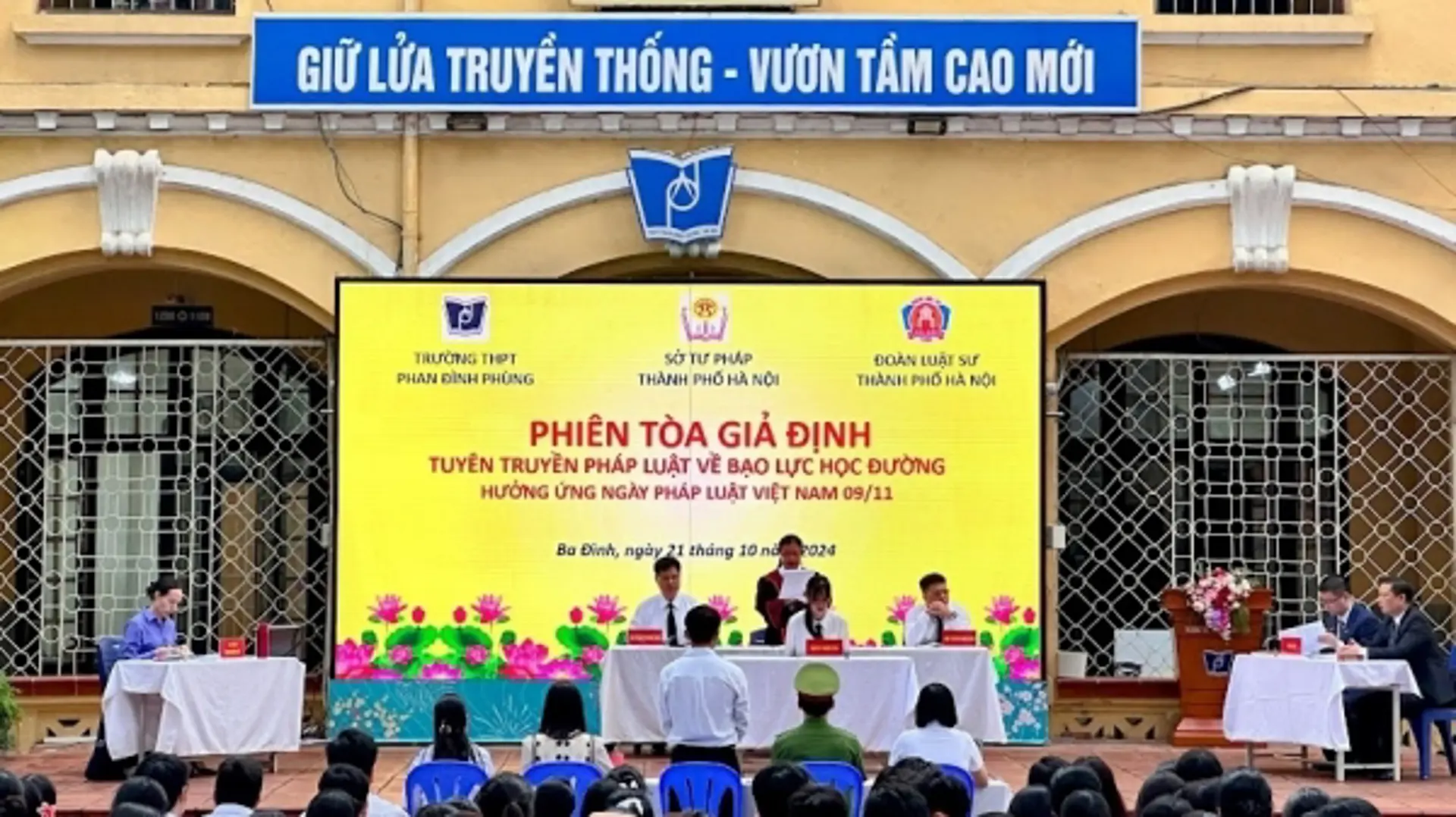 Tuyên truyền pháp luật thông qua mô hình phiên tòa giả định tại trường học 