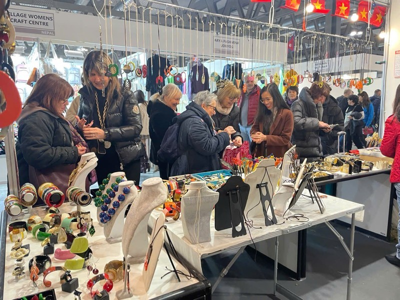 Hanoi promotes handicraft exports