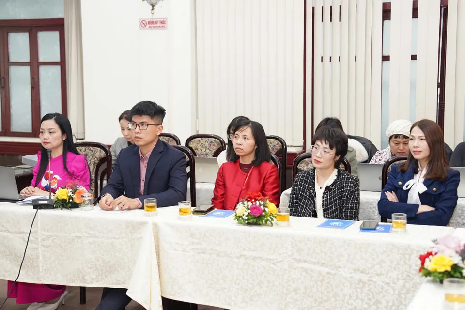 Nhiều ý kiến tâm huyết được chia sẻ về các bộ sách giáo khoa mới.