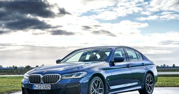 BMW ưu đãi hơn 300 triệu đồng cùng gói bảo dưỡng chính hãng mừng Xuân  