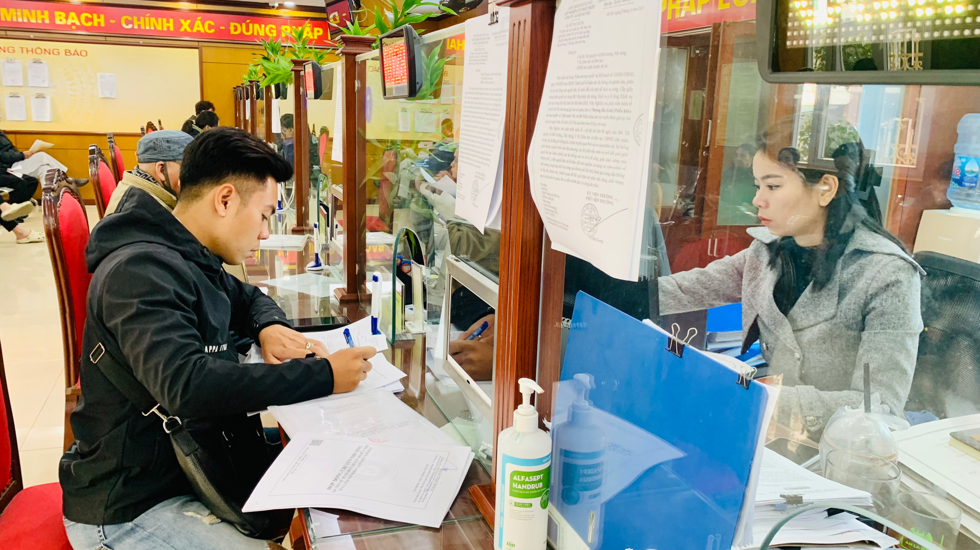 Hà Nội triển khai thực hiện Nghị định lĩnh vực hộ tịch, quốc tịch, chứng thực