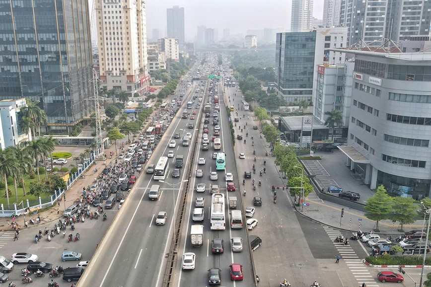 Hanoi steps up efforts to ensure traffic safety