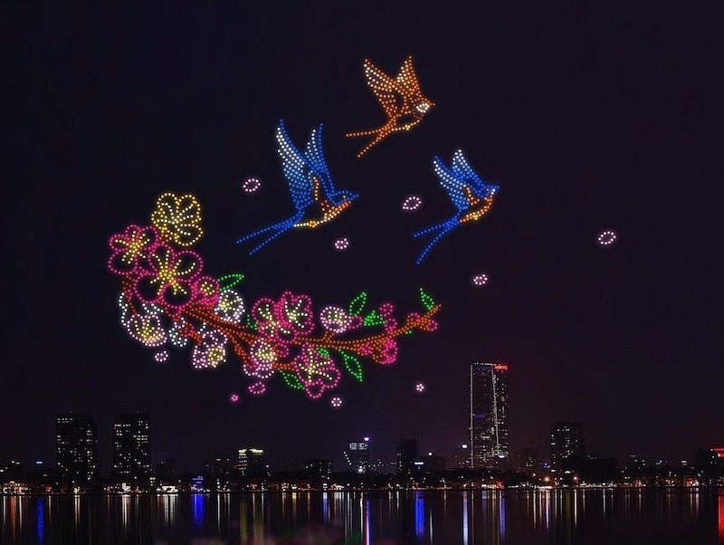 More than 2,000 drones paint Hanoi's landmarks in New Year's skies