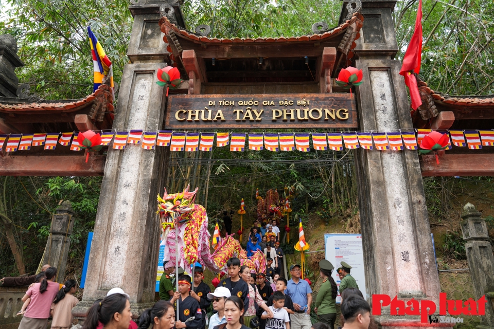 Festival at 400-year-old pagoda listed National Intangible Cultural Heritage