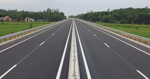 Thực hiện "5 rõ", quyết tâm hoàn thành 3.000km đường bộ cao tốc