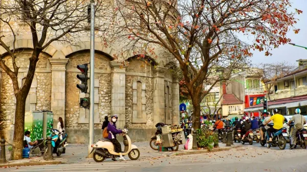 Tôi yêu Hà Nội mùa lá đỏ
