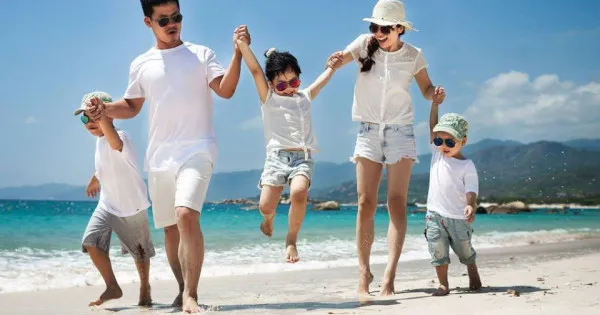 Cha mẹ cần lưu ý gì cho con đi du lịch?