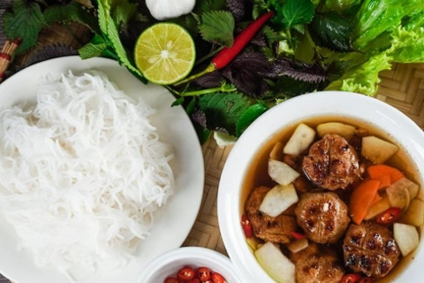 Bữa sáng ăn xôi, bún, phở có thực sự tốt cho sức khỏe?