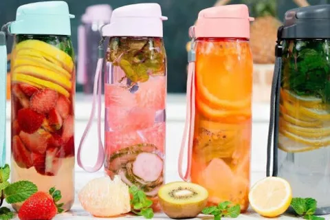 Top 6 công thức nước detox "thần thánh" giúp giảm mỡ bụng đón Tết
