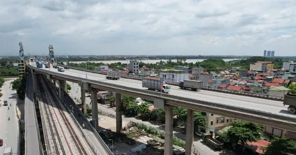Điều chỉnh phân luồng giao thông qua cầu Thăng Long từ ngày 16-10