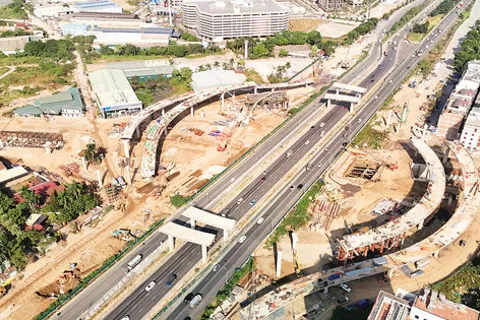 Tích cực thi công nút giao Vành đai 3,5 - Đại lộ Thăng Long