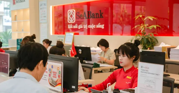 Cuộc đua giảm lãi suất tăng nhiệt, Ngân hàng Nhà nước phát cảnh báo chặn “lãi suất ngầm”
