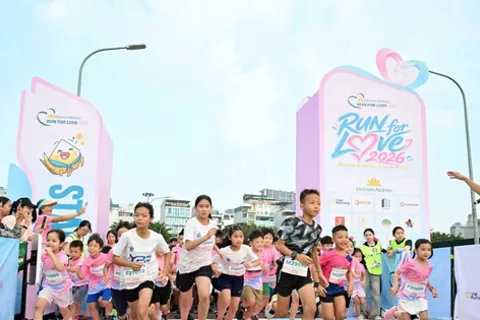 Hơn 2.000 vận động viên tham gia giải chạy Run for love 2026