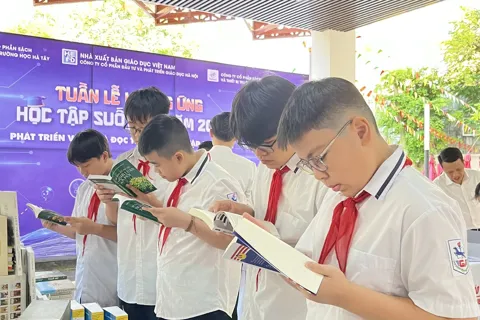 Bộ sách giáo khoa thống nhất: bài toán về chất lượng và tiến độ