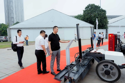 Nhiều tiềm năng cho thị trường ngành máy xây dựng tại Việt Nam
