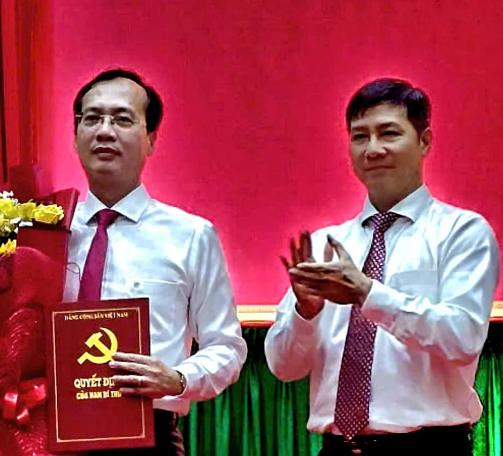 Chủ tịch UBND tỉnh Đồng Tháp làm Phó Bí thư tỉnh Vĩnh Long