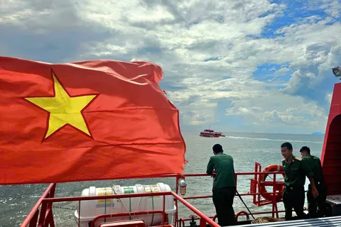 Bài 1: Thổ Châu - Vượt lên đau thương để trở thành “viên ngọc giữa biển khơi”