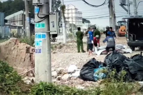 Phát hiện thi thể dưới kênh ở TP Hồ Chí Minh