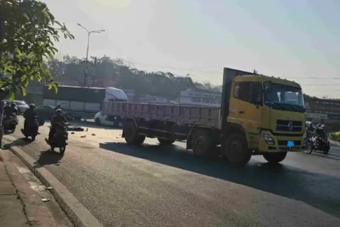 TP Hồ Chí Minh: tai nạn giao thông nghiêm trọng khiến 2 người thương vong