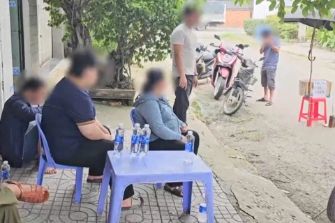 Người đàn ông tử vong trong tư thế treo cổ tại TP Hồ Chí Minh