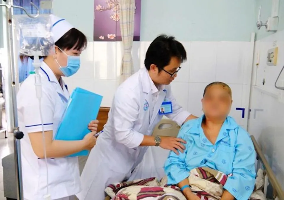 Phẫu thuật thành công khối u màng não cho bệnh nhân 73 tuổi có bệnh nền