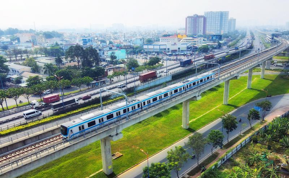 Sau 1 năm vận hành, tuyến metro số 1 phục vụ gần 19 triệu lượt khách