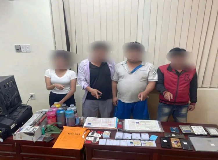 Đồng Nai: bắt nhiều đối tượng chuyên sản xuất, mua bán giấy tờ giả