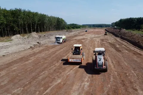 Biểu dương, phê bình công tác giải phóng mặt bằng dự án cao tốc Gia Nghĩa - Chơn Thành
