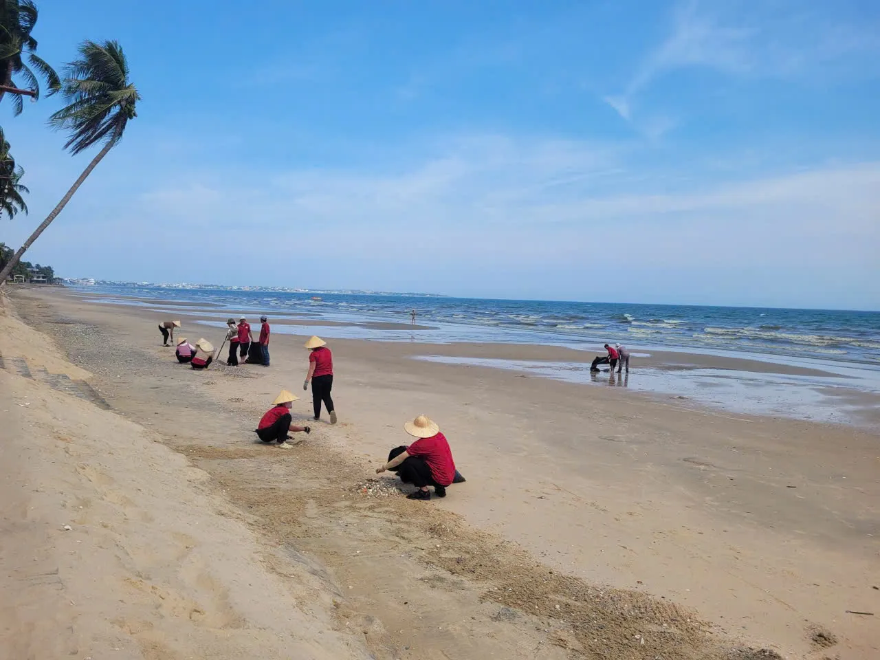 Mũi Né: lan tỏa thông điệp bảo vệ môi trường biển từ chính quyền tới cộng đồng