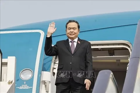 Chủ tịch Quốc hội Trần Thanh Mẫn rời Hà Nội, lên đường thăm chính thức Trung Quốc