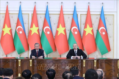 Việt Nam - Azerbaijan thiết lập quan hệ đối tác chiến lược