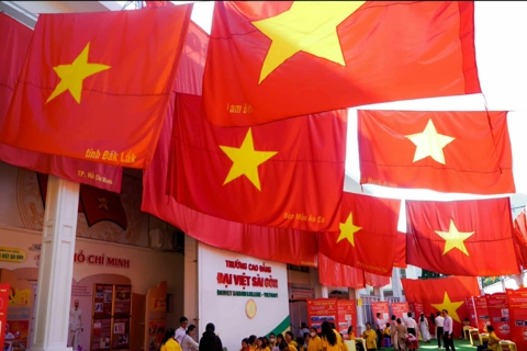Bế mạc triển lãm đặc biệt tại Trường Cao đẳng Đại Việt Sài Gòn: khơi dậy khát vọng dựng xây đất nước
