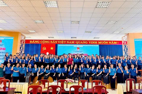 Tập huấn kỹ năng cho cán bộ đoàn hỗ trợ vận hành chính quyền 2 cấp