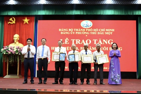 TP Hồ Chí Minh: phường Thủ Dầu Một tự hào truyền thống, vững bước tương lai