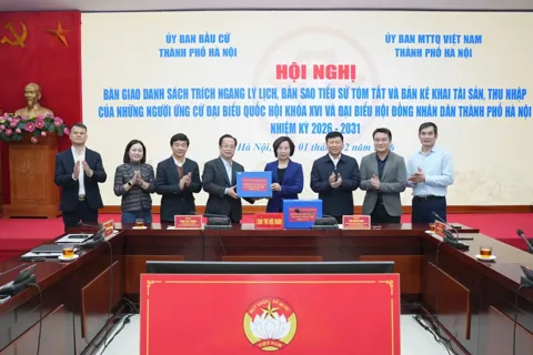 Hà Nội: bàn giao hồ sơ ứng cử đại biểu Quốc hội khóa XVI và đại biểu HĐND TP nhiệm kỳ 2026 - 2031