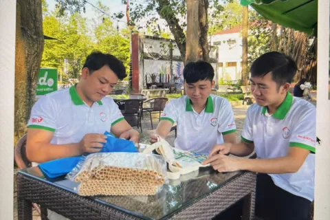 “Thanh niên chung tay hành động ứng phó với biến đổi khí hậu và bảo vệ môi trường”