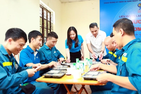 Bảo đảm chất lượng Bữa cơm Công đoàn cao hơn ngày thường