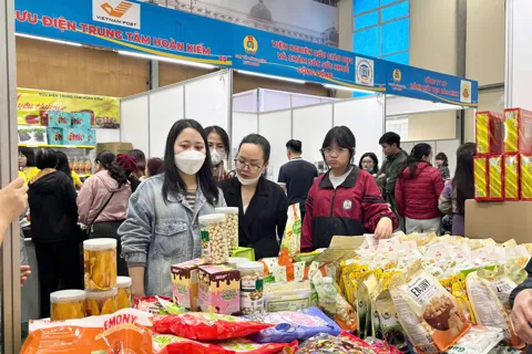 Khoảng 12 triệu lượt người lao động được thụ hưởng các chương trình chăm lo Tết