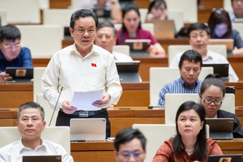Đại biểu Quốc hội tranh luận về áp thuế thu nhập doanh nghiệp với cơ sở y tế, giáo dục công lập 

