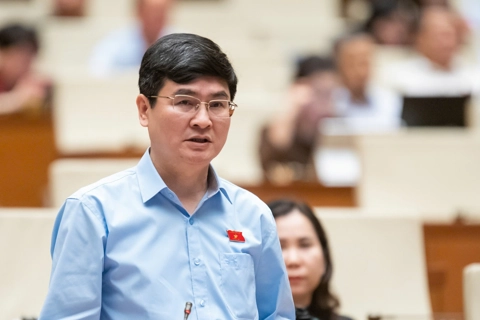 Đề xuất phân cấp thêm quyền hạn cho Thường trực HĐND trong lĩnh vực đầu tư, đất đai
