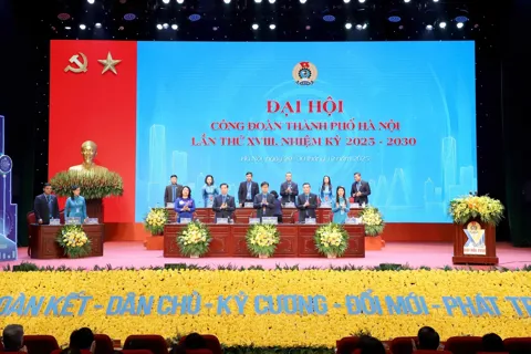 Bầu 50 người vào Ban Chấp hành Liên đoàn Lao động TP Hà Nội khóa XVIII