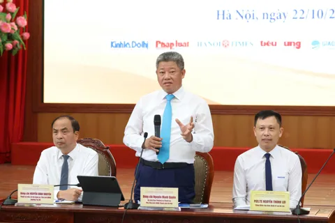 Thống nhất trong tổ chức thực hiện các mục tiêu Nghị quyết Đại hội lần thứ XVIII Đảng bộ Thành phố Hà Nội